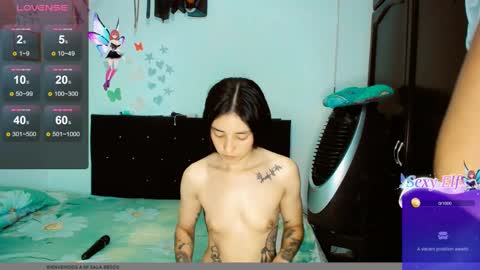 Snapshot of 2girls__dream chatting on 12.10.24 samantha sharon online show from 12.10.24