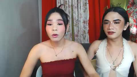 Snapshot of 2hotblowjob694uxxx chatting on 05.26.26 2hotblowjob694uxxx online show from 05.26.26