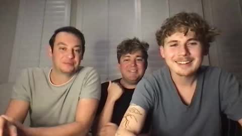 Roommates online show from 04.19.26