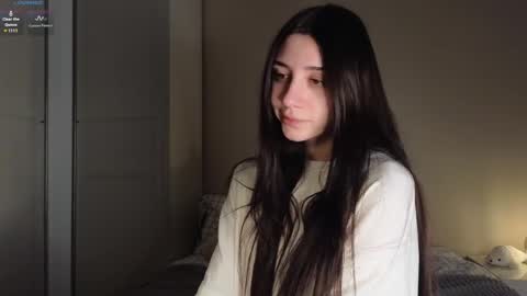 Snapshot of 2insensitive chatting on 03.11.25 Lina free control in pvt online show from 03.11.25