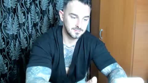 Snapshot of 2sexymuscles chatting on 04.16.26 2sexymuscles online show from 04.16.26