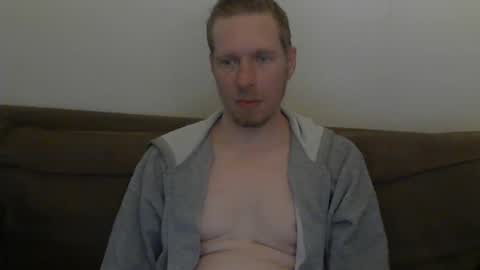 2small4you83 online show from 06.09.26