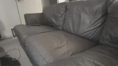 33UK online show from 11.26.25