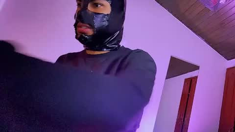 E V I L online show from 05.10.26