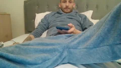 420feetloverr420 online show from 03.28.26