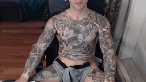 Snapshot of 420randomguy chatting on 01.12.25 Anomander Rake online show from 01.12.25