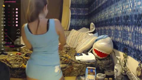 Snapshot of 420stonerchick chatting on 05.11.26 420stonerchick online show from 05.11.26