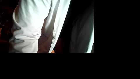 Snapshot of 516mandingo chatting on 02.11.26 MrCummALot online show from 02.11.26