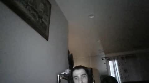 Snapshot of 5tack50nd3ck chatting on 11.16.25 3AYDOESIT online show from 11.16.25