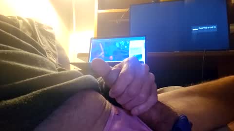 Snapshot of 60zeus60 chatting on 12.04.24 Zeus online show from 12.04.24