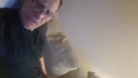 Snapshot of 60zeus60 chatting on 02.04.25 Zeus online show from 02.04.25