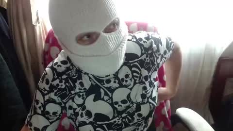 Snapshot of 666maskgirl chatting on 11.25.25 SHANNON online show from 11.25.25