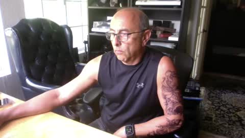 daddy vegas  for single women and couples here online show from 11.02.25