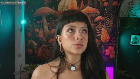 B R I E L A  online show from 03.31.26