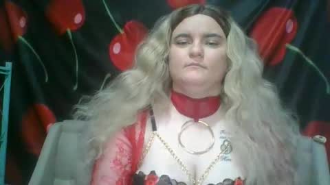 6redhotbunnie9 online show from 11.17.25