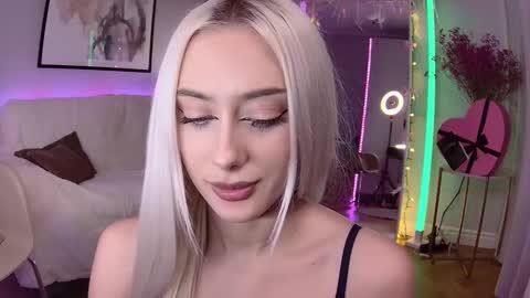 Loren Wood online show from 02.12.25