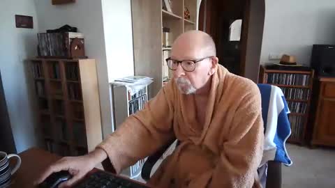  Papi  online show from 11.25.25