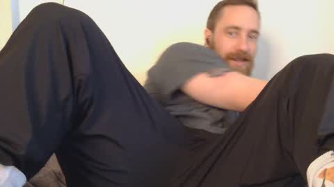 8InchesAndSomeHoles online show from 01.05.26