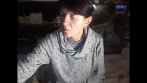 Snapshot of 8mistress8 chatting on 12.17.25 8MISTRESS8 online show from 12.17.25