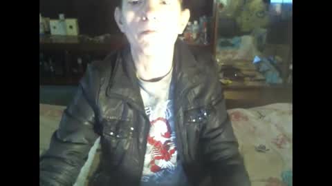 Snapshot of 8mistress8 chatting on 02.15.26 8MISTRESS8 online show from 02.15.26