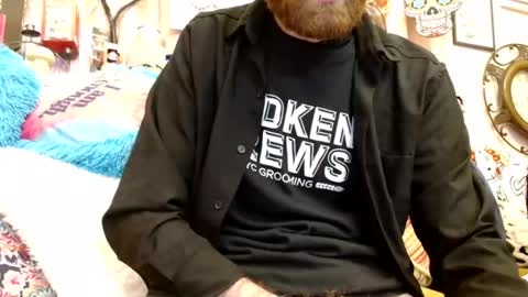 Snapshot of 90210screamer chatting on 11.19.25 90210screamer online show from 11.19.25