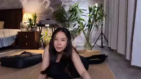 Snapshot of 9567gigi chatting on 06.14.26 lily online show from 06.14.26