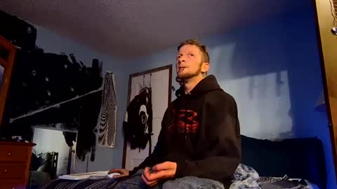 Snapshot of 9_25 chatting on 01.12.25 8over6 online show from 01.12.25