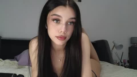 Snapshot of 9west chatting on 05.15.26 KARINA online show from 05.15.26
