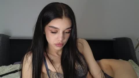 Snapshot of 9west chatting on 05.29.26 KARINA online show from 05.29.26