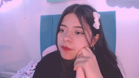 Snapshot of _18alice chatting on 12.11.24 Alice online show from 12.11.24