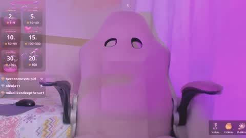 Snapshot of _18alice chatting on 12.12.24 Alice online show from 12.12.24