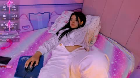 Snapshot of _18alice chatting on 12.20.24 Alice online show from 12.20.24