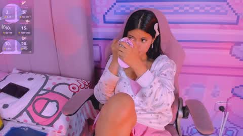 Snapshot of _18alice chatting on 12.23.24 Alice online show from 12.23.24