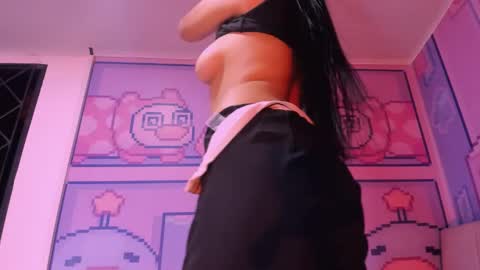 Snapshot of _18alice chatting on 12.27.24 Alice online show from 12.27.24