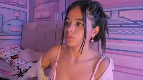 Snapshot of _18alice chatting on 02.09.25 Alice online show from 02.09.25