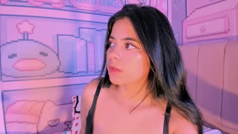 Snapshot of _18alice chatting on 02.10.25 Alice online show from 02.10.25