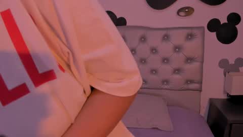 Snapshot of _18alice chatting on 02.20.25 Alice online show from 02.20.25