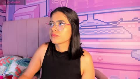 Snapshot of _18alice chatting on 09.13.25 Alice online show from 09.13.25