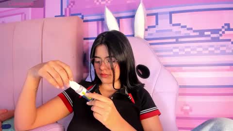 Snapshot of _18alice chatting on 09.17.25 Alice online show from 09.17.25