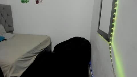 DERECK online show from 04.14.26