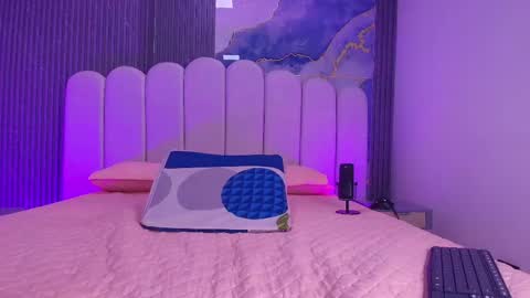  abby rouss online show from 04.18.26