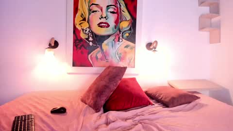 Snapshot of _abby_sweett chatting on 01.28.25 Abby online show from 01.28.25