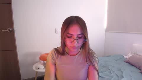 Snapshot of _abbyyyy_ chatting on 11.06.25 abby 3 online show from 11.06.25