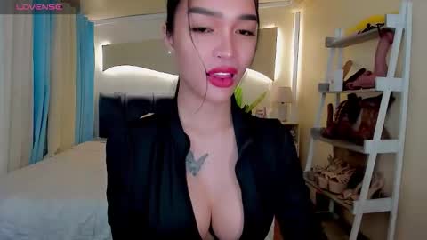 Snapshot of _agatha69_ chatting on 02.14.26 agatha online show from 02.14.26