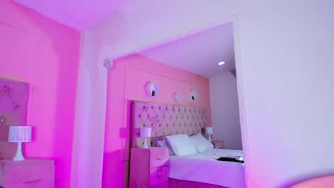 Snapshot of _agathaargent chatting on 01.14.25 Agatha online show from 01.14.25