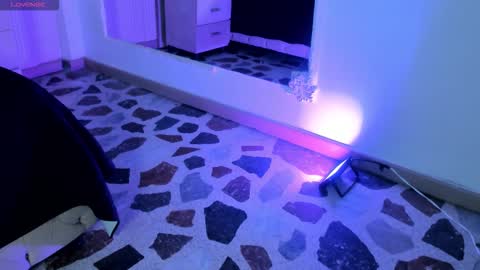 Snapshot of _agathaargent chatting on 10.12.25 Agatha online show from 10.12.25