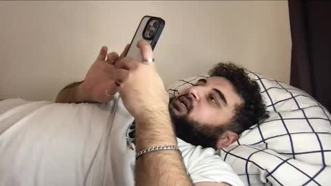 Snapshot of _alan_bear_ chatting on 11.26.25 Alan online show from 11.26.25