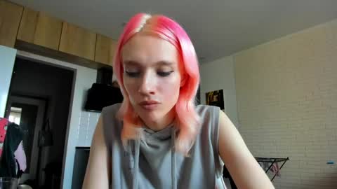 Snapshot of _alice_kitty chatting on 05.05.26 Gaylord online show from 05.05.26