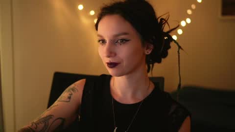 Snapshot of _alicemorrison_ chatting on 04.09.26 Alice Morrison Mistress Datura online show from 04.09.26