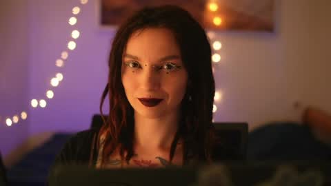 Snapshot of _alicemorrison_ chatting on 04.14.26 Alice Morrison Mistress Datura online show from 04.14.26